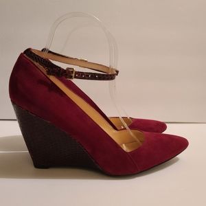 Nine West Wedge Heels Size 8 1/2M